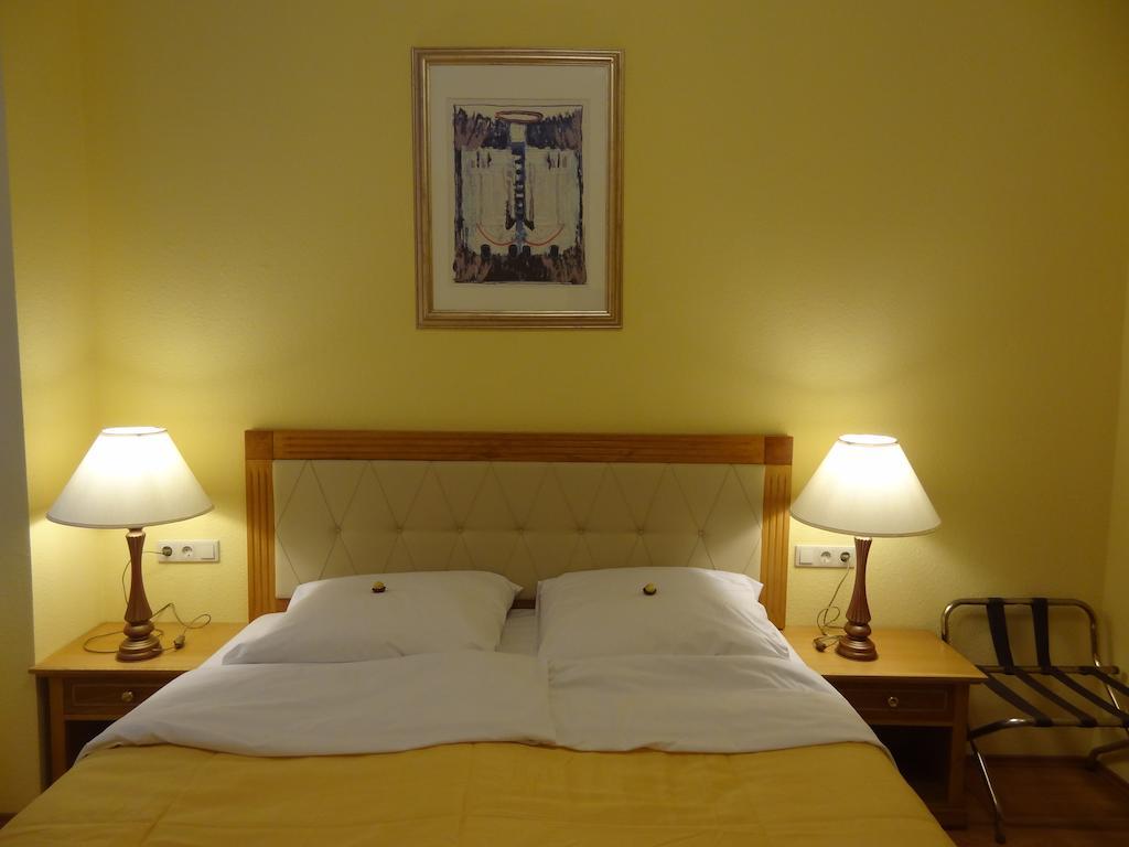Residence Parliament Budapest Zimmer foto